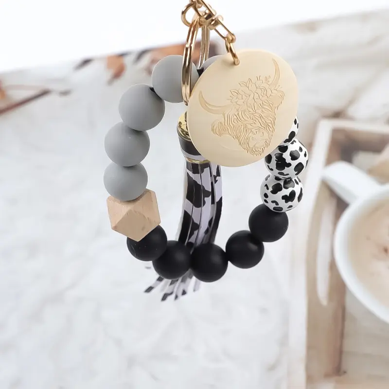Unisex Boho Style Cow Pattern Beaded Keychain, Animals Keychain Decor, Tassel & Ox Charm Keychain with Beaded Bracelet, Summer 2024 Fashion Accessories As Birthday Gift, Stylish Keychain, Tassel Decorated Keychain, Aesthetic Keychain