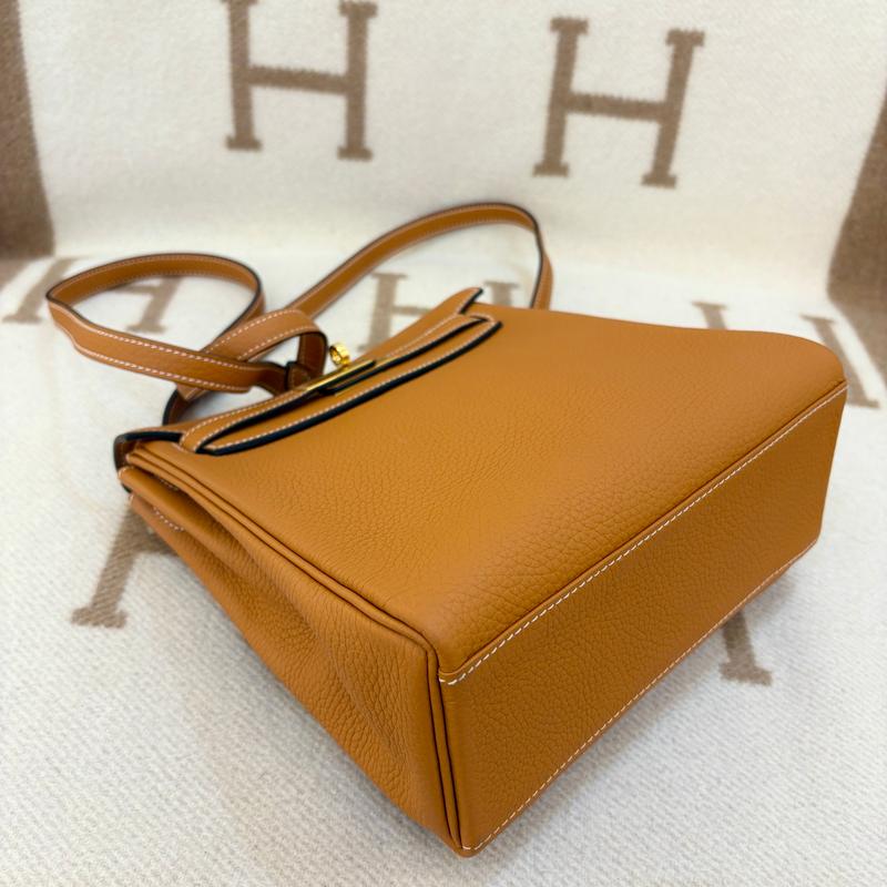 Pre-owned HERMÈS Leather Backpacks Hermes Kelly Ado Taurillon Clemence 1H Toffee (0728m3)