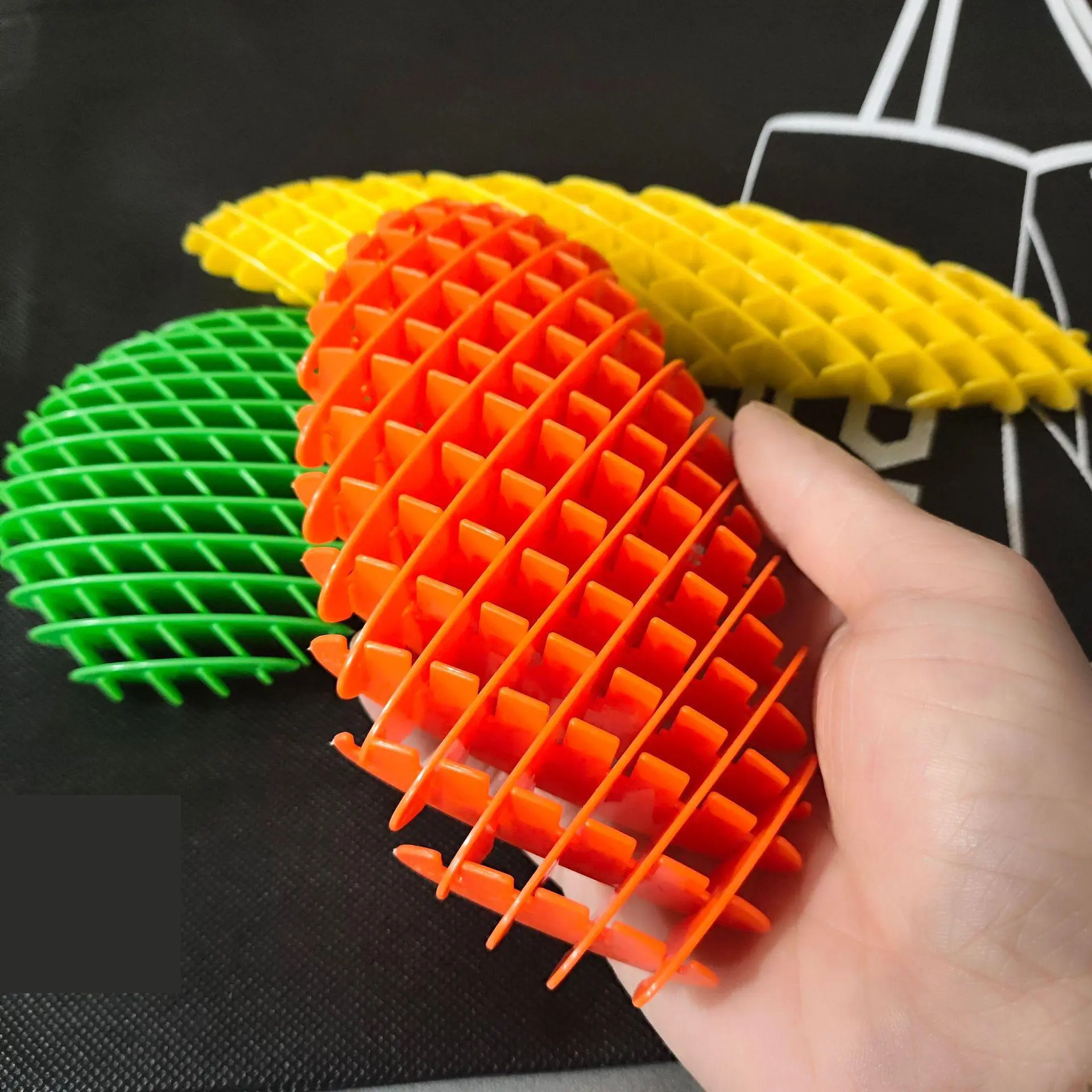 Worm Fidget Toys DIY Telescopic Deformation Elastic Mesh Stress Relief kids Toys funny Stress Ball for Children Adult Gifts