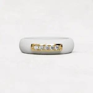 Pavé Moissanite Ring | 5 Stone