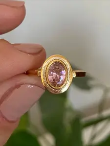Vintage and Simple Gold Ring for Ladies, Oval-shaped Pink Artificial Zirconia Stones. Suitable for Wedding Engagement, Summer Beach, Daily Wear. Valentine's Day Gift, Mother's Day Gift.