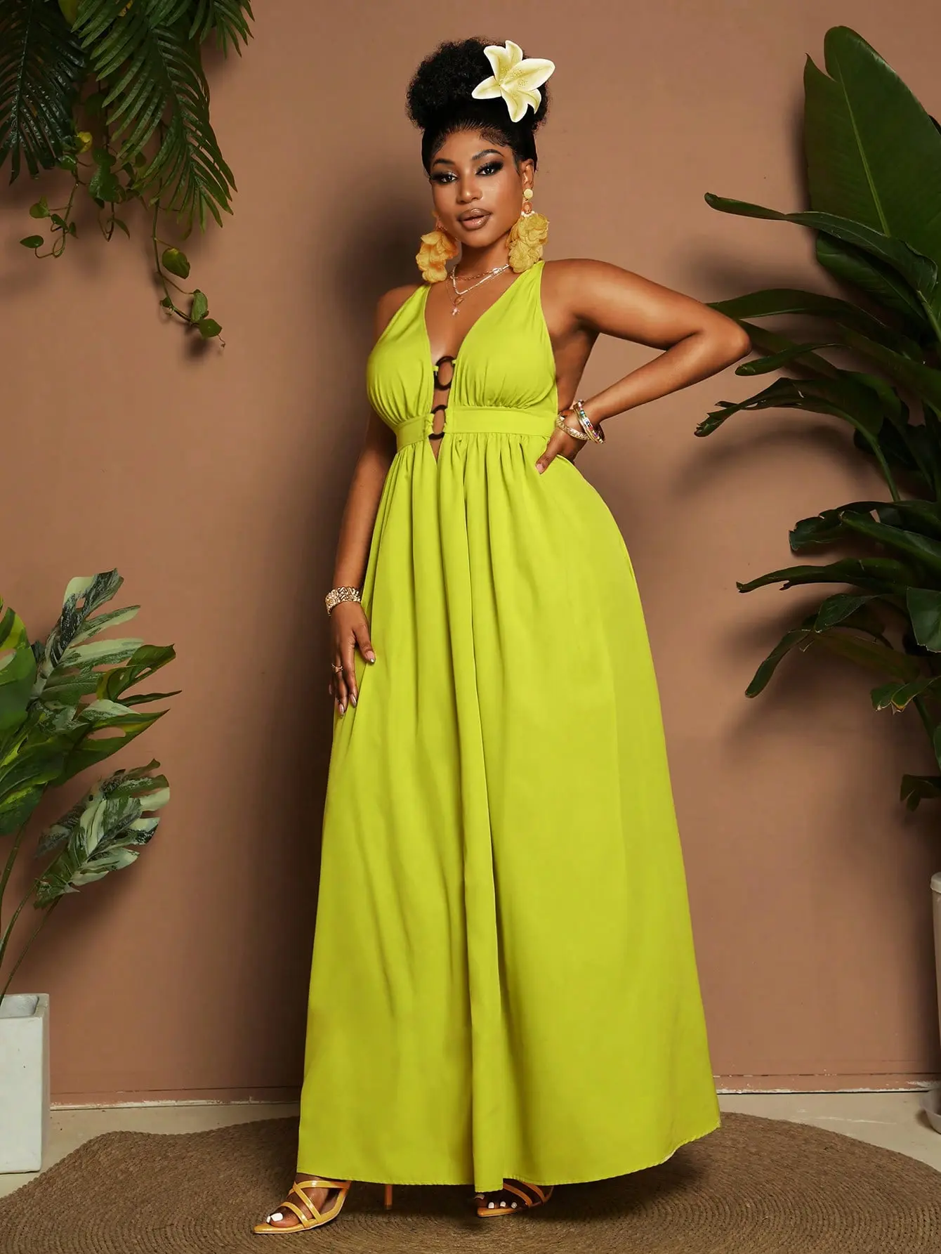 Allurite Plus Size Lime Green Halter Maxi Dress | Keyhole Detail for Breezy Summer Vacations & Beach Parties V Plain Bodycon Minimalist Breathable dresses women elegantoutfits