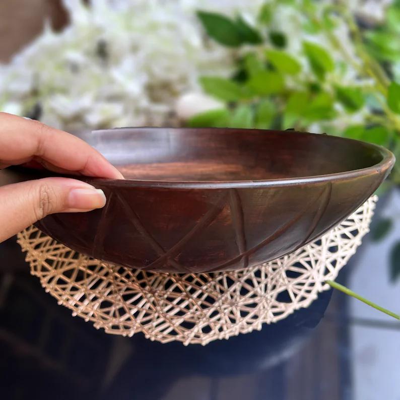 Dark Wood Bowl handmade, Hand Carved Wooden Bowl, Curved Wood Salad Bowl, Natural Wood Fruit Bowl, Decor Bowl for Living Room Kitchen