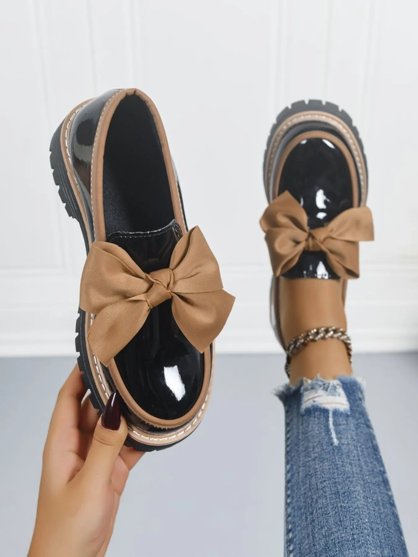 Women's PU Leather Loafers Comfortable Casual Shoes, Fashionable Loafers, Large Bow Platform Thick Sole Flatform, Vintage Y2K Style Lace-Up Sneakers, Vintage Chic Shoes for All Seasons