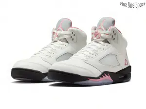Trendy Pastel High-Top Athletic Shoes, Smooth Leather & Mesh Construction, Blush Pink Collar & Outsole Accents, Padded Ankle Collar, Shock-Absorbing Non-Slip Sole, Versatile Footwear for Casual & Aesthetic Outfits
