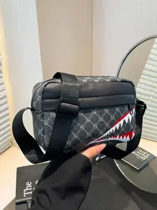1pc Black PU Smooth Zipper Messenger Bag - Printed Geometric Plaid Pattern, Casual Shoulder Crossbody Bag, Fashionable Business Shark Mouth Design, Perfect for Halloween & Festival
