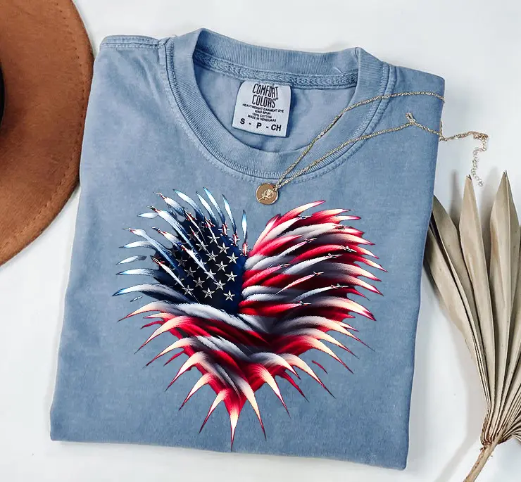 Women's Comfort Colors Fitted Cotton Crew Neck Vintage T-Shirt - Patriotic Heart, American Flag Graphic, 4th of July USA Freedom (American Flag Decal Women's T-Shirts)
