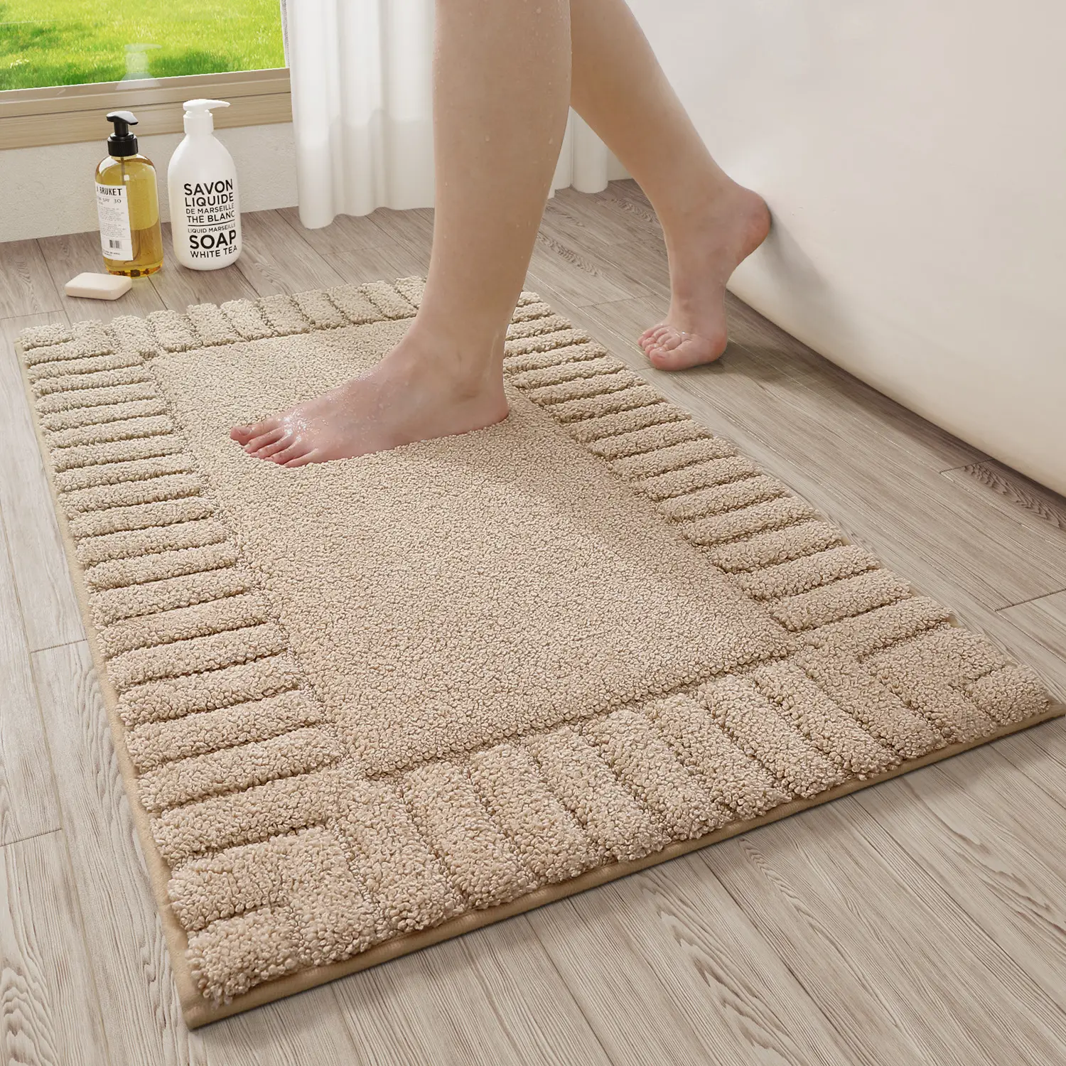 LUMI Bathroom Rugs Non Slip with Rubber Backing, Ultra Soft Bath Mat Absorbent, Machine Washable Modern Bath Rug Quick Dry for Shower Floor, Bathtub,