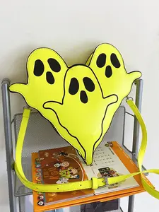 Small fresh green woven pattern handbag messenger bag, personalized square buckle drawstring design messenger bag, niche light luxury style mini bucket bag, fashionable and exquisite, suitable for daily commuting, shopping, etc.