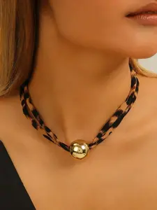1pc Leopard Print Fabric Choker Necklace with Ball Pendant, Trendy Statement Jewelry for Women, Fashionable Accessory