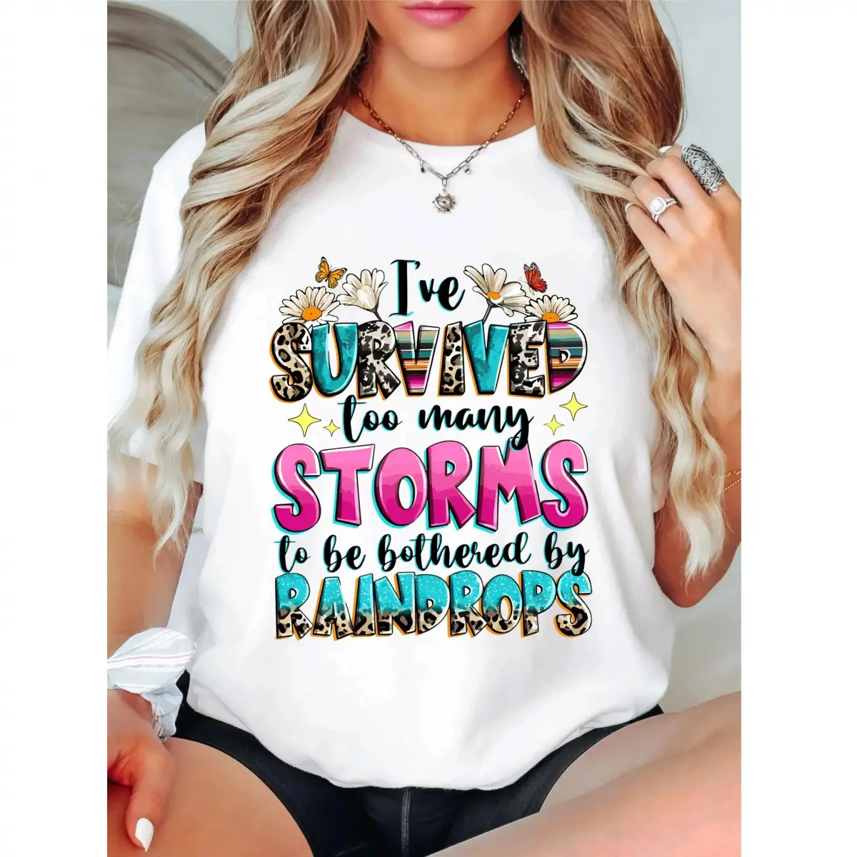 Summer Aesthetic Tee Viral Trending I've Survived Too Many Storms To Be Bothered By Raindrops T-Shirt, Positivity Shirt, Motivational Quotes Tee, Kindness Gift Tee, Business Woman Shirt.Oversized Y2K Vintage Graphic Tee for Men and Women S-5XL