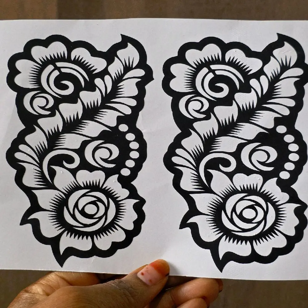 Henna Design Stencil for Palm - Durable Stencil for Hand-Painted Designs with Leaf and Flower Motifs.