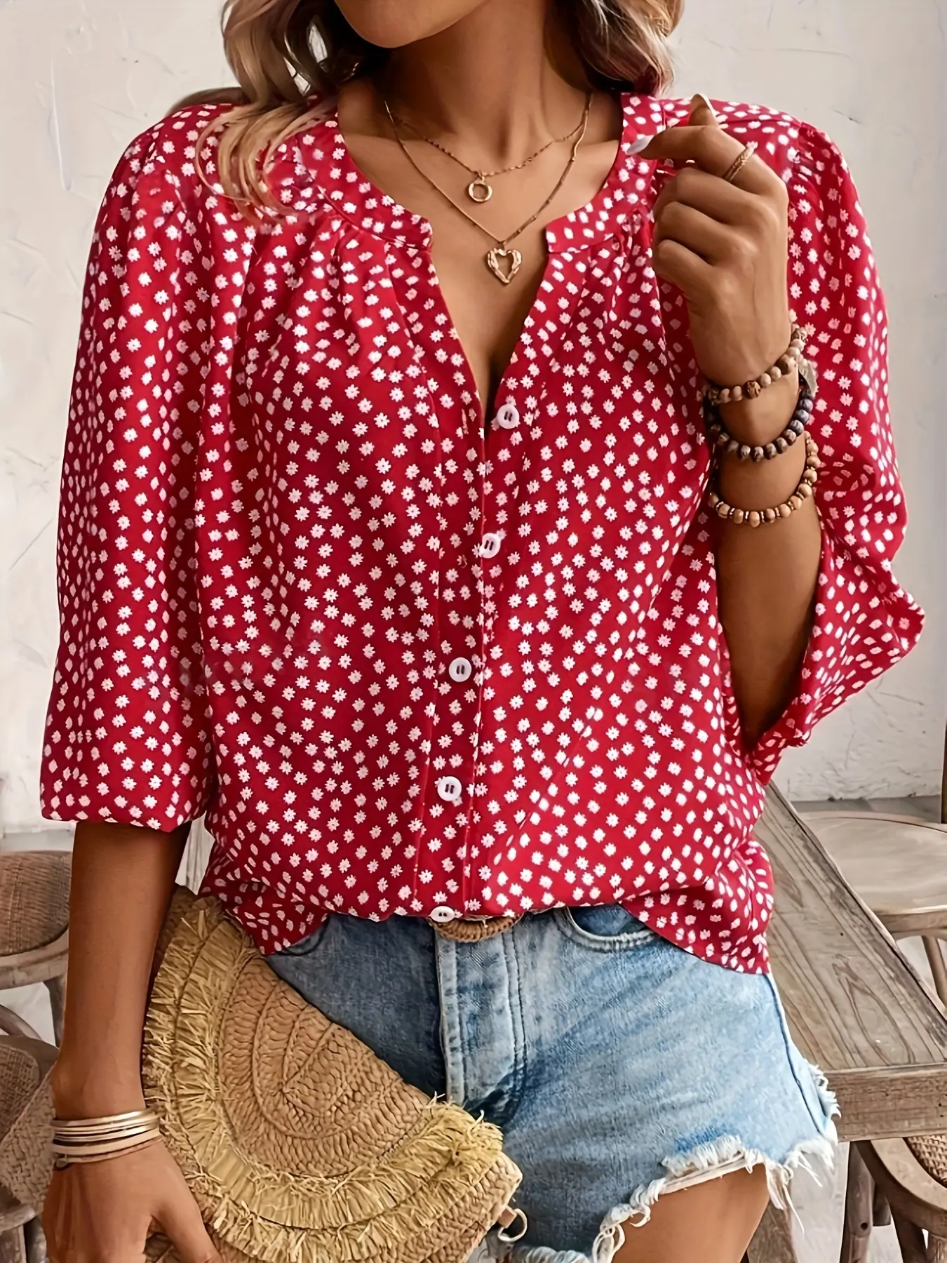 A women's fashionable versatile casual Bohemian red floral print V-neck lantern sleeve blouse shirt, suitable for summer, daily casual wear, vacation, and commuting.