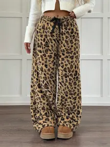 Women's Flannel Leopard Print Pants, Warm Fleece Streetwear Hip-Hop Rap Dance Motorcycle School Girl Fashion Trendy Sportswear