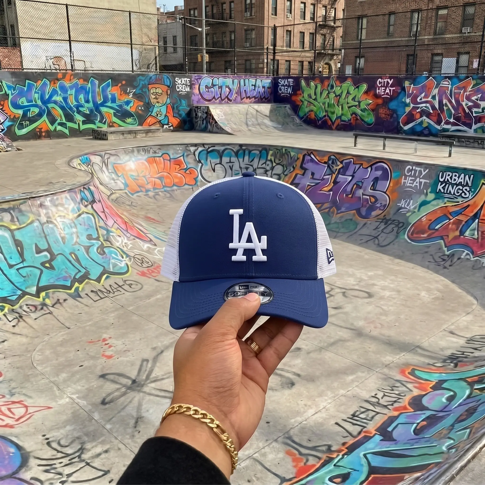 New Era 9FORTY LA Dodgers MLB Trucker Hat | Royal Blue White Mesh Back Curved Brim Snapback Cap | Unisex Baseball Streetwear Headwear