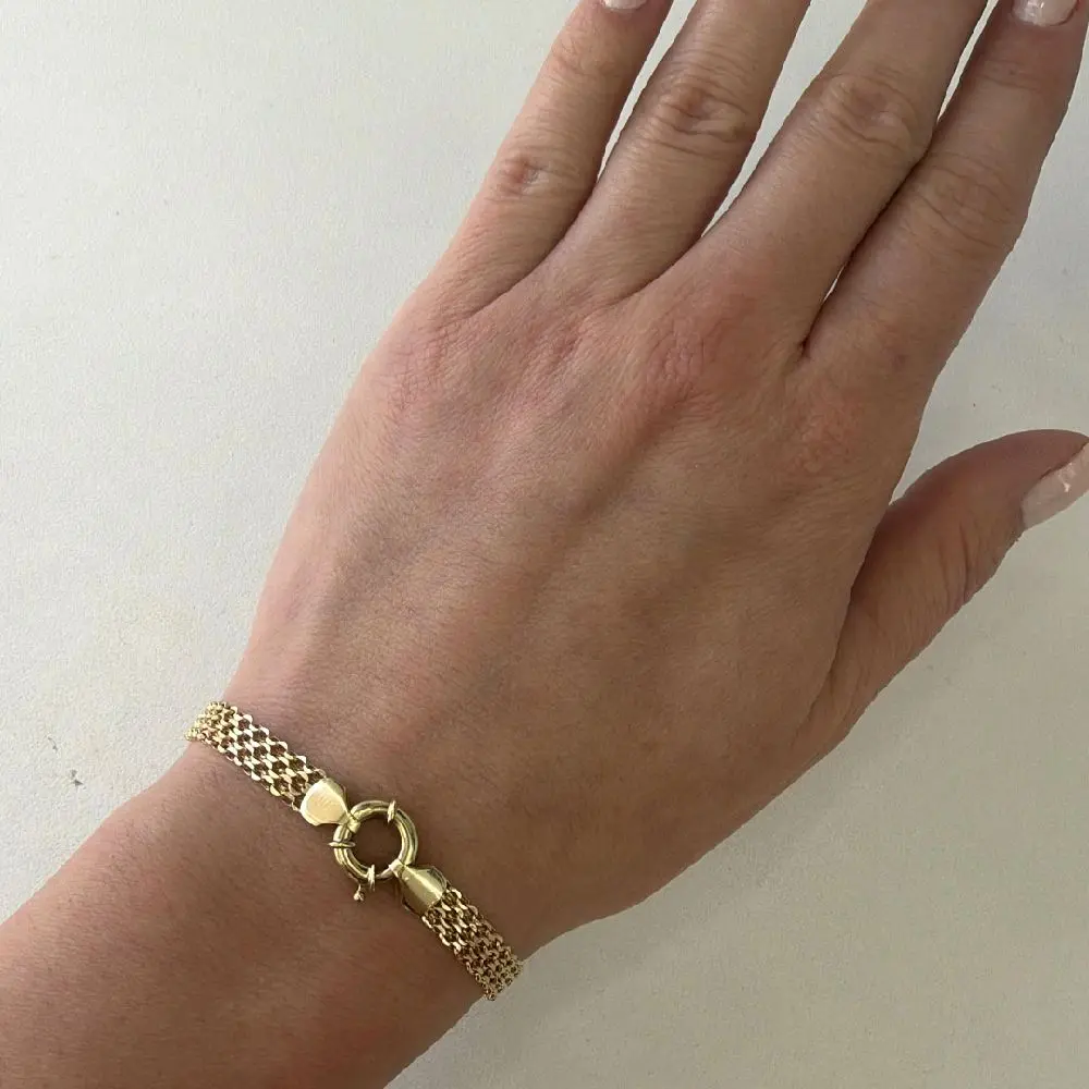 Bracelets & Bangles - Elegant Gold-Tone Mesh Design with Secure Clasp for Everyday Wear