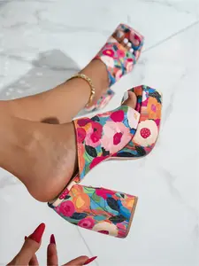 Plus-size women's new open-toe thick-soled slip-on chunky high-heeled sandals for outdoor wear, stylish, simple, comfortable, lightweight, versatile, and suitable for everyday use