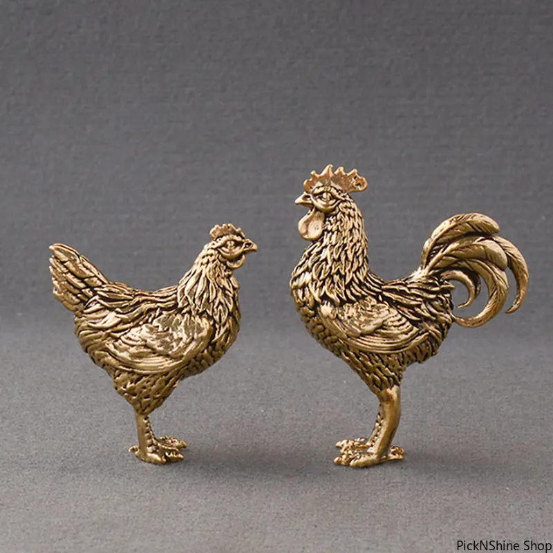 Solid Brass Rooster-Hen Metal Figurine, Vintage Handmade Miniature Home-Office Desk Decoration, About 5*3*1cm Family Luck Tea Ceremony Charm, Premium Gift Choice for Home Ornaments (Fashion Accessory Accent)