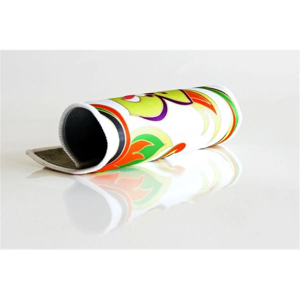 Clear Gear BM-013 Smart Cloth - The Ultimate Touch Screen Cleaner- Twister