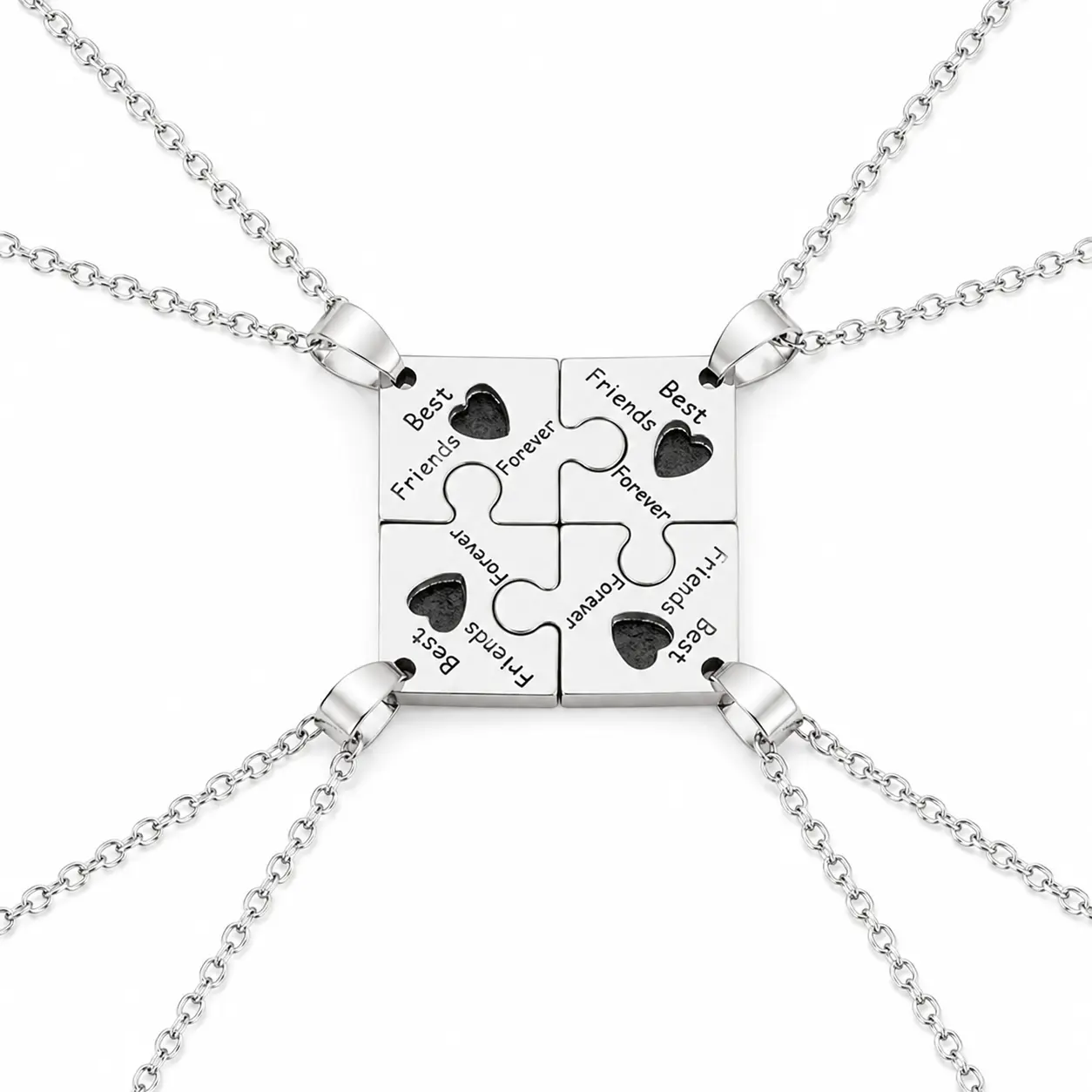 A necklace suitable for close friends and intimate female companions. This necklace is an excellent gift for female friends. It is versatile and practical, and can be worn daily.