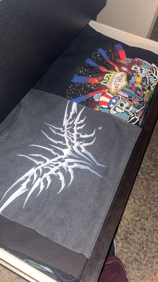 Item: BLACK XLG SIZE, XLG SIZE