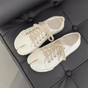 Anti-Slip Tire Tread Outsole Shoes Breathable Canvas Casual Sneakers