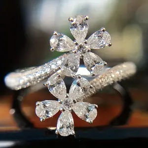 Women's Cute Inlay Synthetic Zirconia Open Adjustable Daisy Flower Cluster Rings - Rhinestone Statement, Sparkling Cutie Fashion Accessories for Engagement Party, Daily Casual Wear, Rhinestone Statement Rings