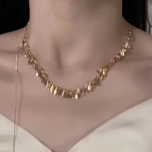 A Metallic Wheat Ear Sequin Necklace, A Refined Design Accessory For Women