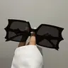 Unisex Trendy Minimalist Plain Color Bat Frame Design Sunglasses, Vintage Black Sunglasses for Everyday Use, Fashionable Versatile Accessories for Driving Use, Lightweight Durable Sunglasses, Square Sun Glasses
