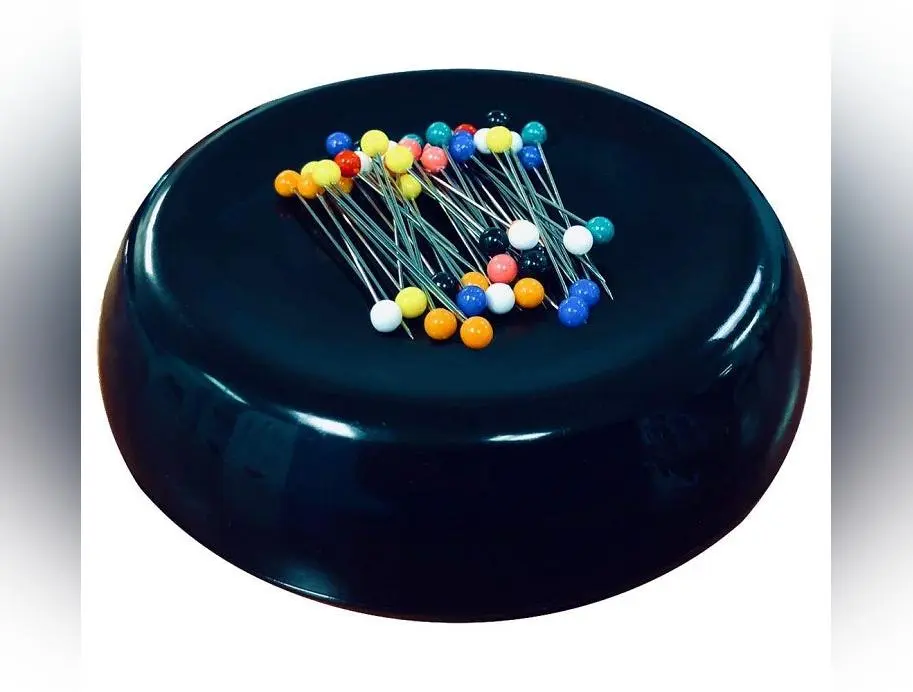 Grabbit Magnetic Pincushion Black