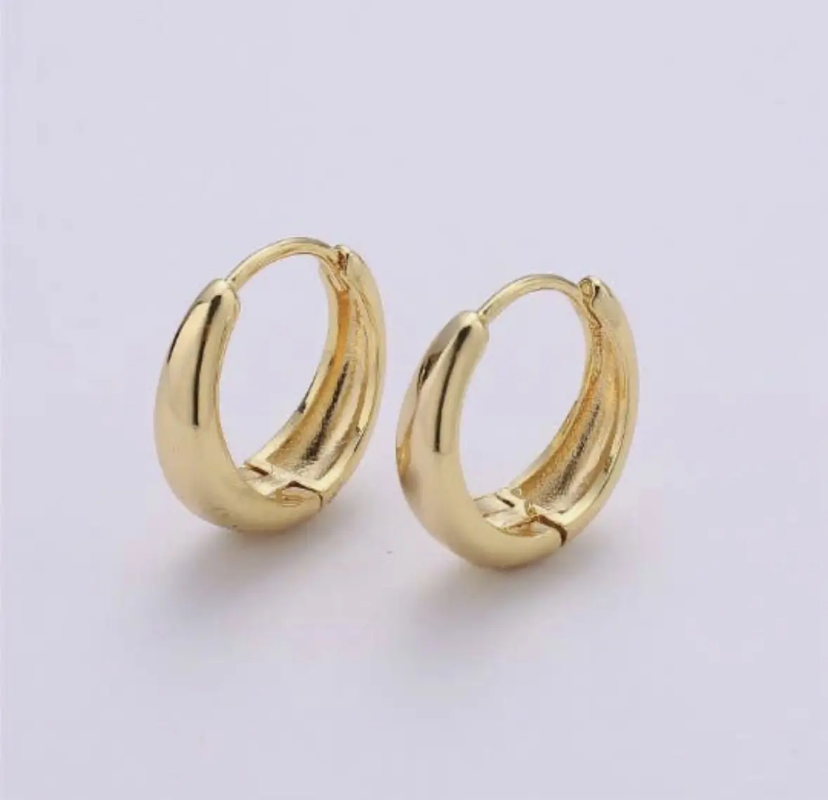 24K Gold Filled Classic Huggie Hoop Earrings – 14mm