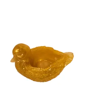 Duck Pot Resin - Yellow Object as Described