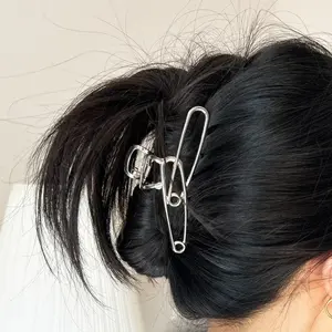 HanyStudios Metal Hair Claw Clip Safe Pin Shaped Unique Hair Claw Clips Silvery y2k Hair Accessories Medium Hair Claw Trendy Hair Claw Clip Custom Clip