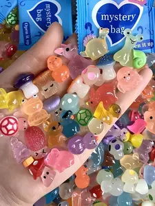 50pcs/100pcs Mini Magical Glow in The Dark Animal Resin Models, Surprise Mystery Bag for Dollhouse Decor, Fairy Garden Decor, Birthday Party Gift, Handicrafts, Ornaments, Resin Animal Sculptures, Decoration, Indoor Home Decoration, Cute Animal Design