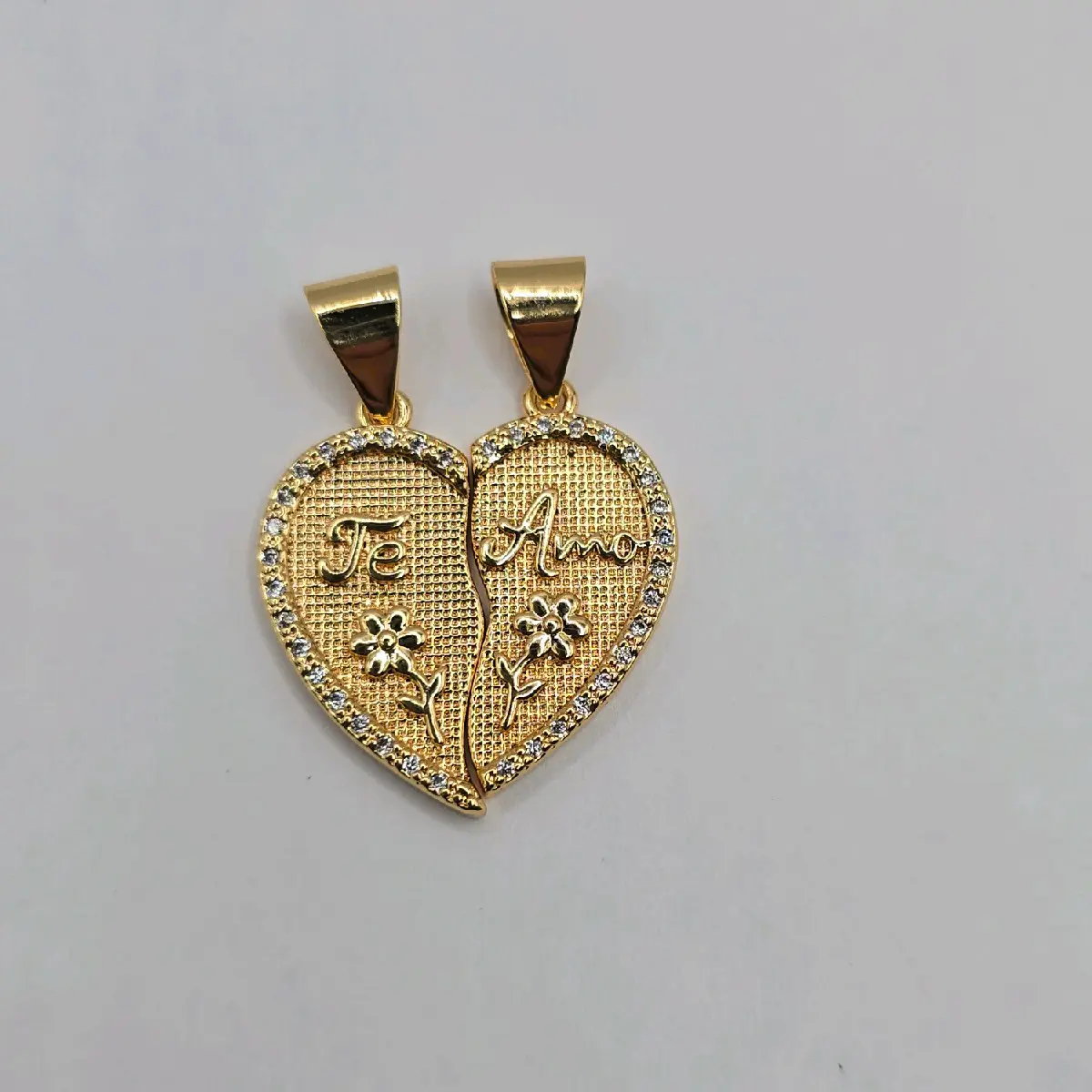 TE AMO PENDANT ONLY fashion style with stone's GOLD-PLATED breakable no chain