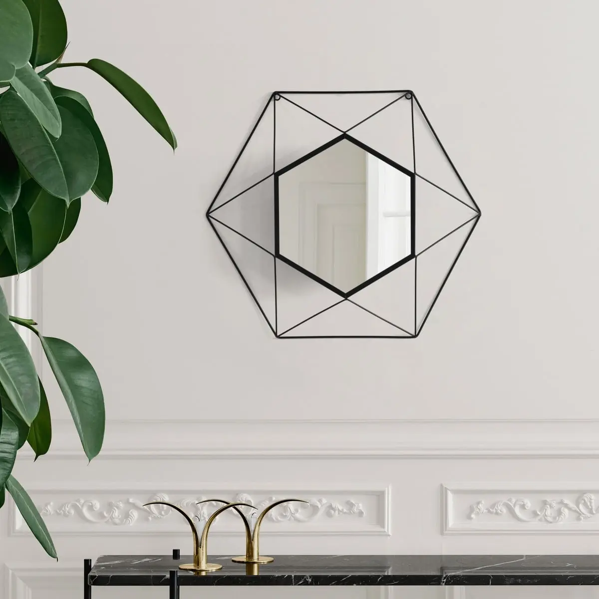 212 MAIN 18x20" Black Metal Star-Shaped Decorative Wall Mirror - Contemporary Modern Wall-Hanging Glass Mirror with Easy Mounting Hardware, Home Office Decor for Living Room, Sofa Area