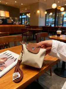 Cute PVC Mini Casual Trendy Wallet for Women, Wristlets Wallet, Detachable Nylon Wristlet Coin Purse, Casual Earphone Bag, Zipper Closure, Christmas Gift for Young Girls