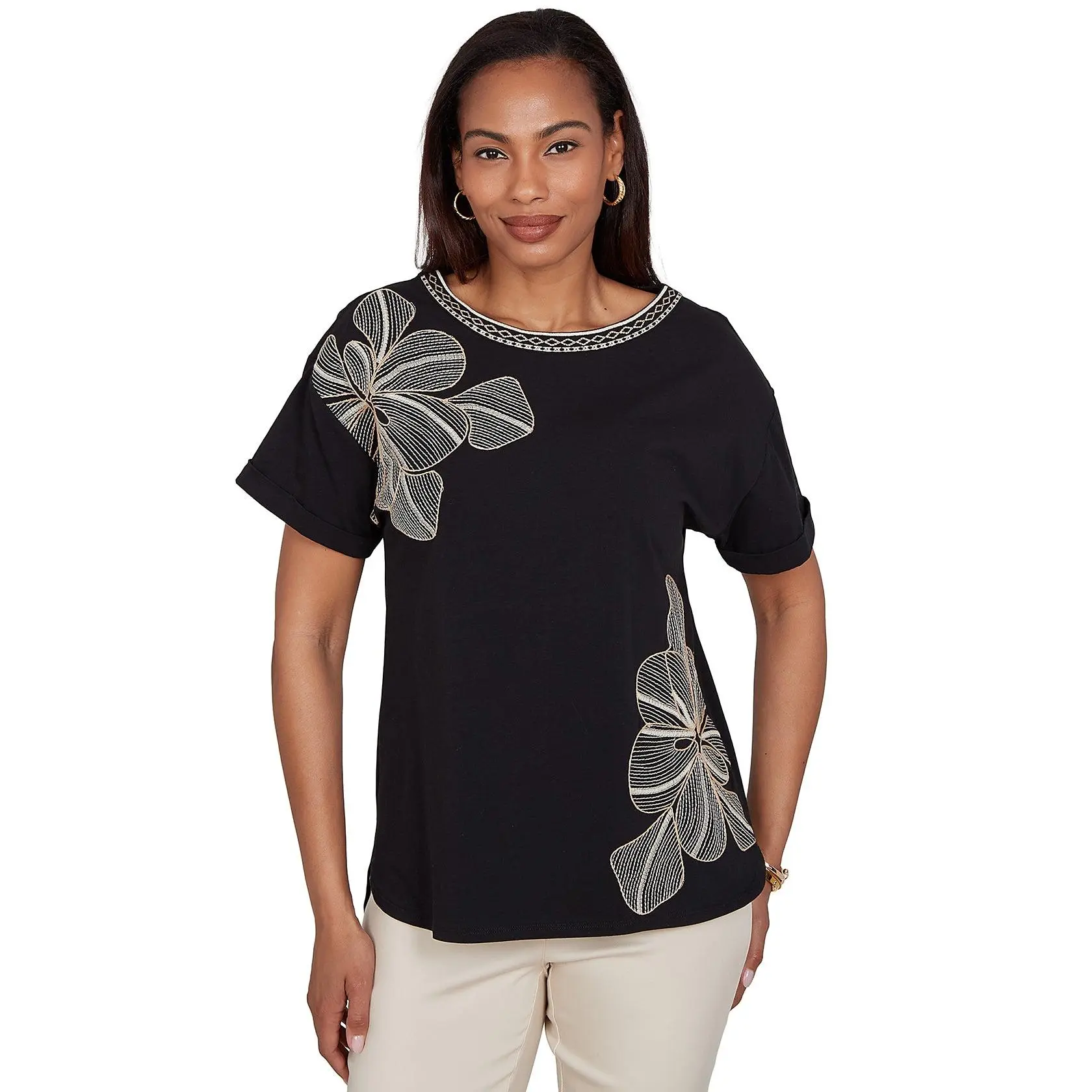 TOP *PETITE* BLACK BALLET NECK EMBROIDERED