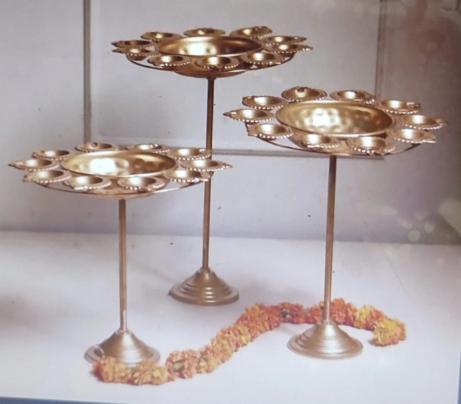 Traditional Diya Urli Stand (14 in) - Home Organiser, Storage Racks for Decor, Room Decor