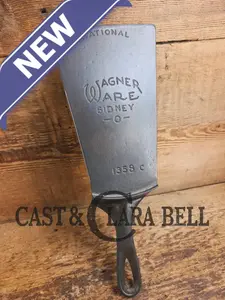 Gorgeous custom made Wagner Cast Iron Skillet Spatula.  From a  "Double Logo" Wagner / National Skillet.  AMAZING craftmanship SC24