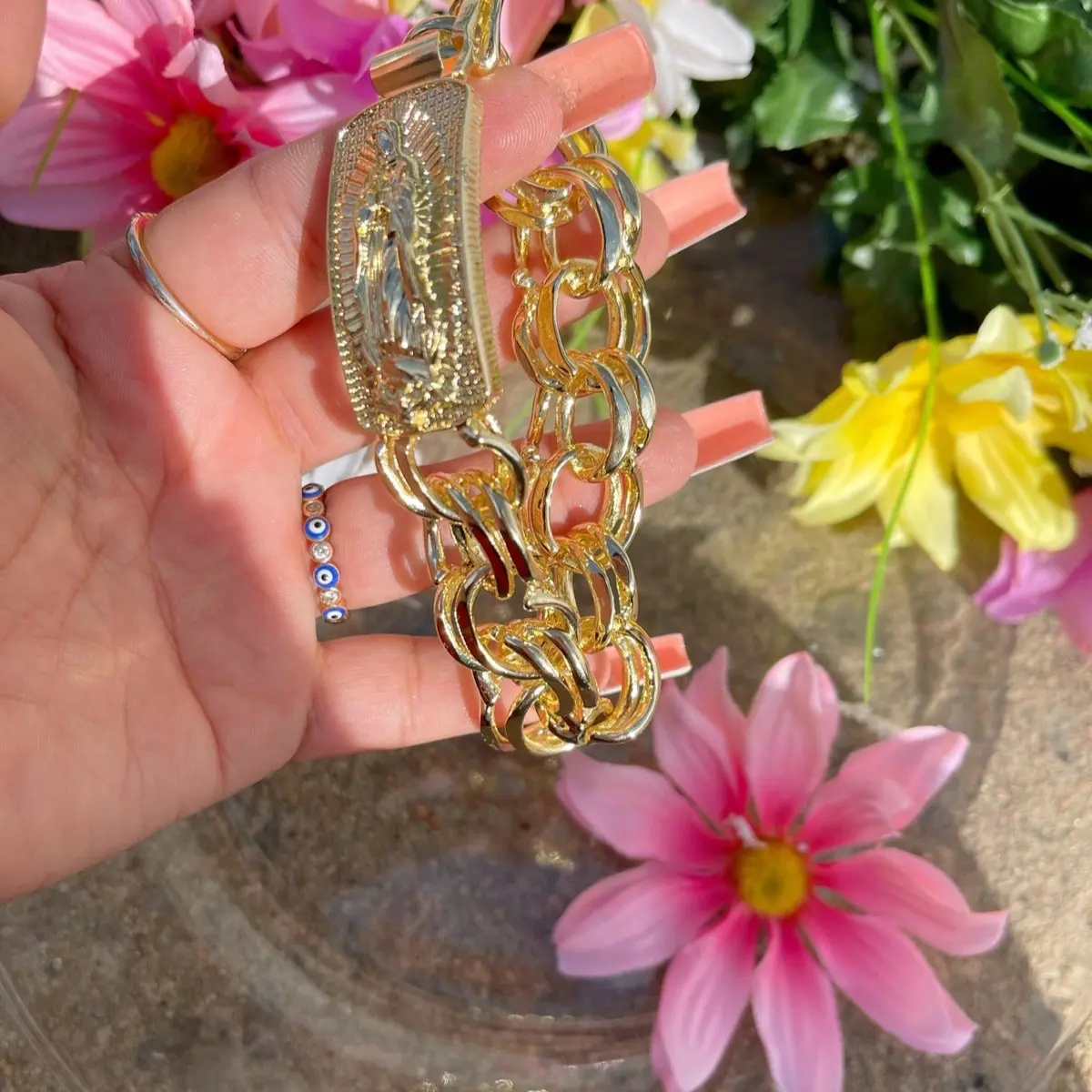 virgen thick bracelet