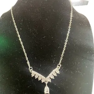 Sweetheart Angel Necklace - Elegant Chain Design