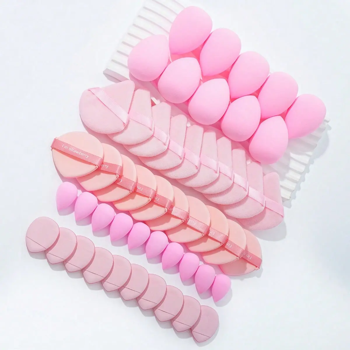 All-in-One 50-Piece Makeup Sponge & Applicator Kit, Soft Blending Sponges (Regular & Mini), Triangle Powder Puffs, Mini & Standard Air Cushion Puffs, for Liquid Foundation, Loose Powder, Portable Daily Makeup Tools, Ideal for Travel & Gifting