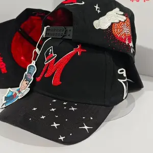 31 hats x El Mago Rojo