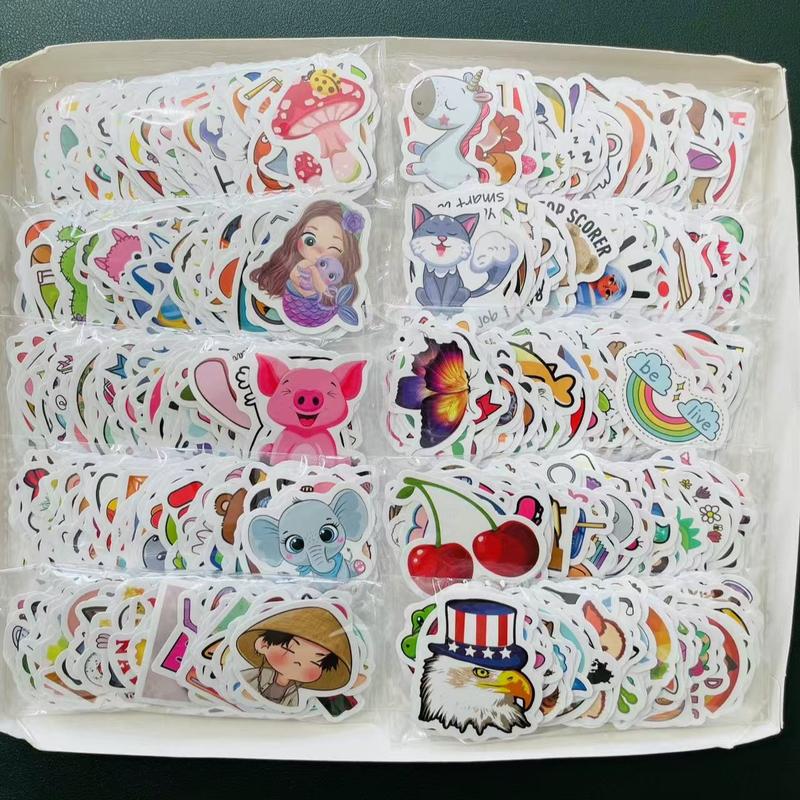 A Gift Box Set of 1000 Cute Animal Stickers for Kids, Perfect for Back to School, Christmas, and Bithday Parties, Motivational Reward Stickers for Kids Classroom, Aesthetic stickers for Scrapbooking