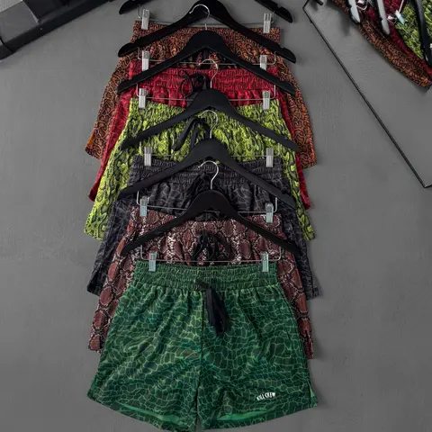 Kill Crew Men's Reptile Themed Muay Thai Activewear Shorts - Chafe-Proof, Double-Layered Polyester, Drawstring Tie, Honeycomb Mesh, True Size Fit, Mid-Thigh Cut, Size S