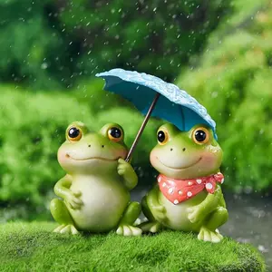 Cute Couple Frog with Umbrella Statue Set Micro Landscape Decoration for Indoor and Outdoor Use Adorable Garden Ornament