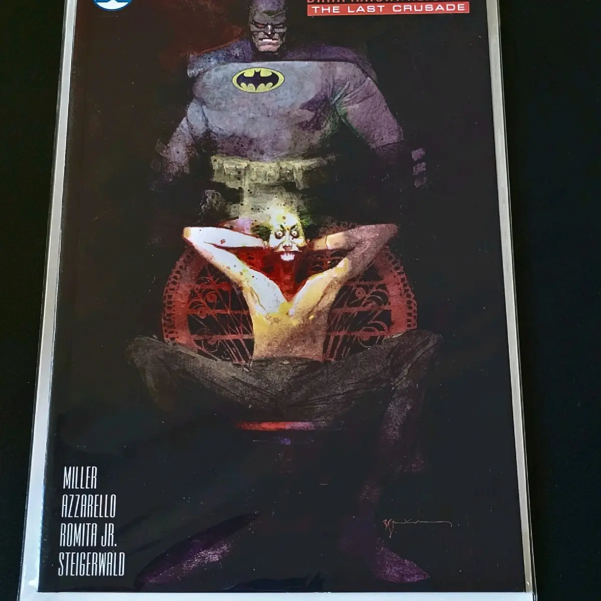 Dark Knight Returns: The Last Crusade - Bill Sienkiewicz Cover Art - Comics & Manga