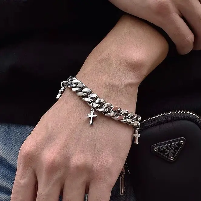 Cross bracelet, fashionable and charming matching bracelet, high-end Cuban bracelet, suitable for daily summer bracelets