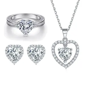 Shining with the brilliance of gemstones, jewelry set: 925 sterling silver heart ring, heart-shaped necklace, earrings, high-end jewelry set, three-piece set, gift for couples, holiday present